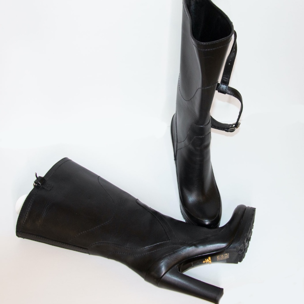 💥SOLD!!!!  Prada Calzature Donna Boots NWOT